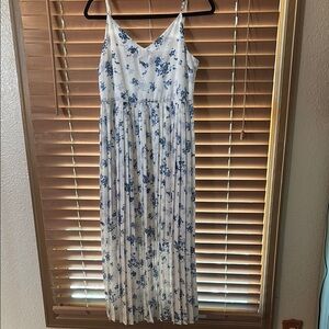 Doe & Rae Blue Pleated Maxi Sundress